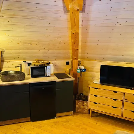 La Cle De L Insolite Деревянный коттедж